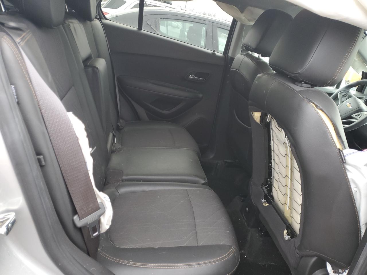 2018 Chevrolet Trax - Image 11