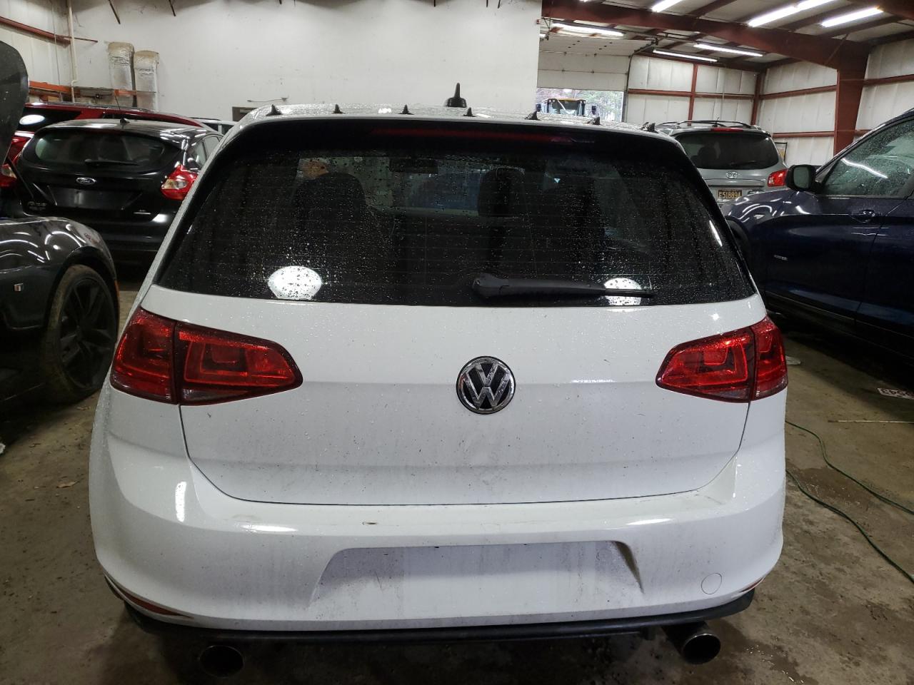 2016 Volkswagen GTI - Image 6