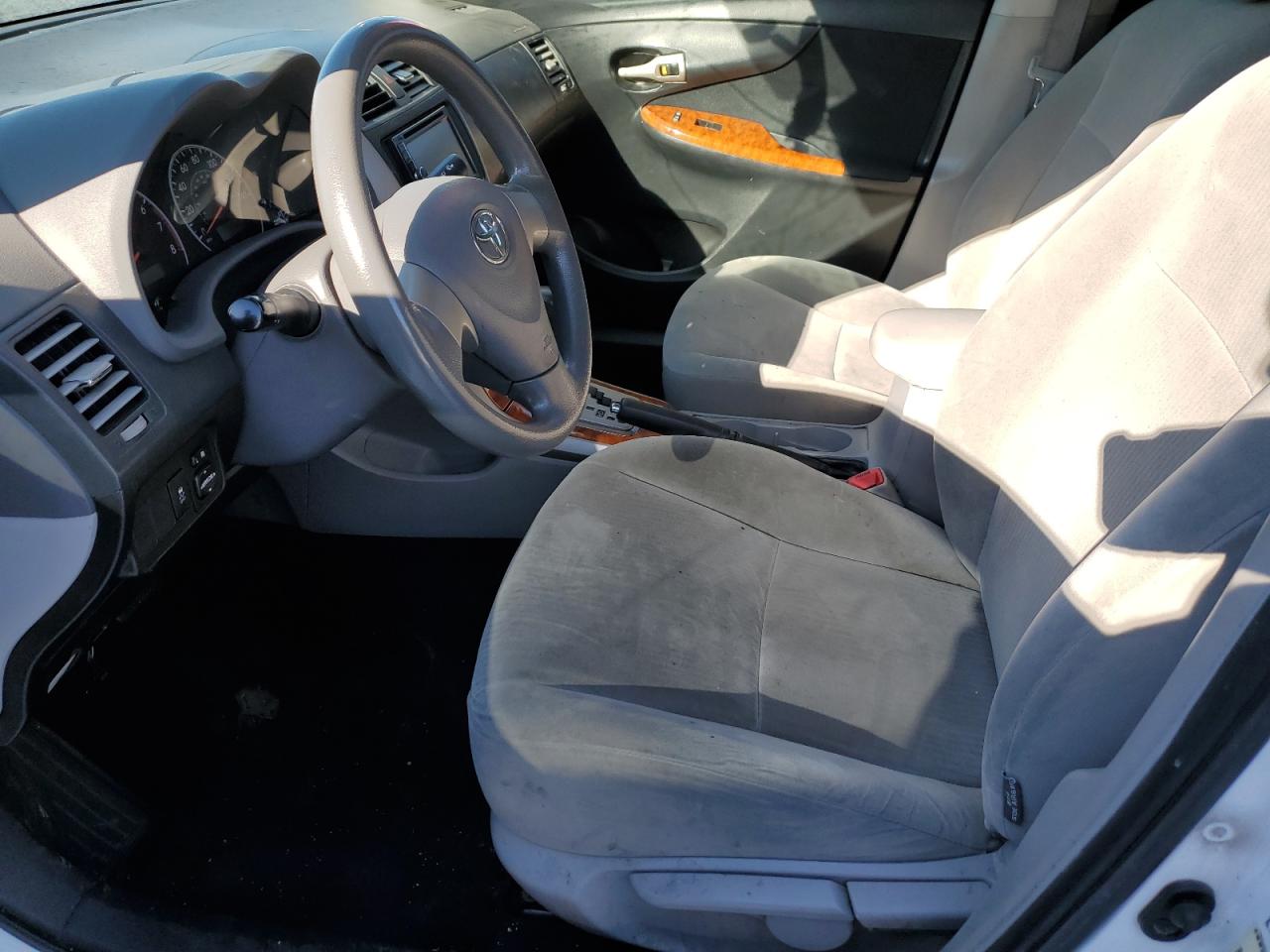 2010 Toyota Corolla - Image 7