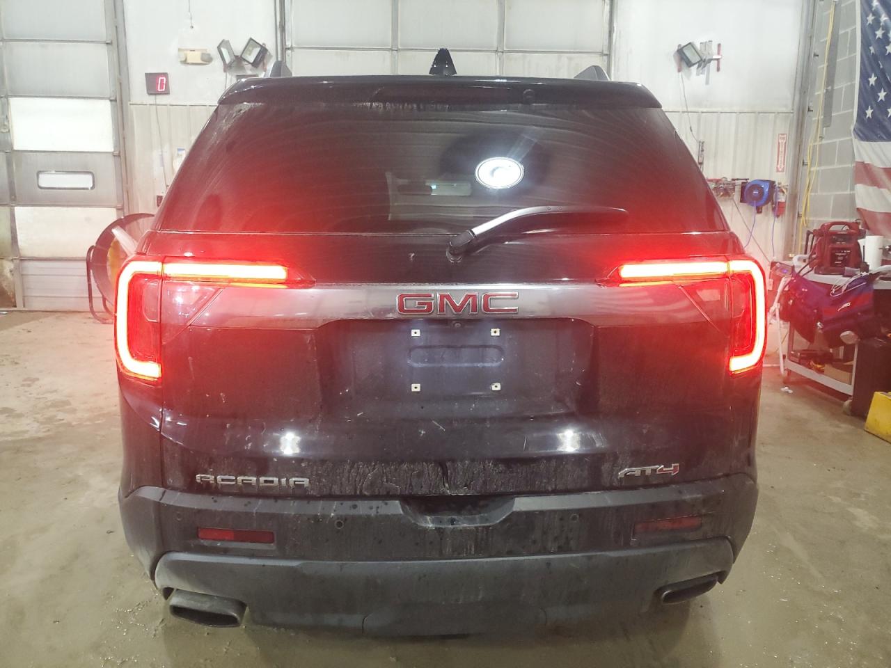 2020 GMC Acadia - Image 6
