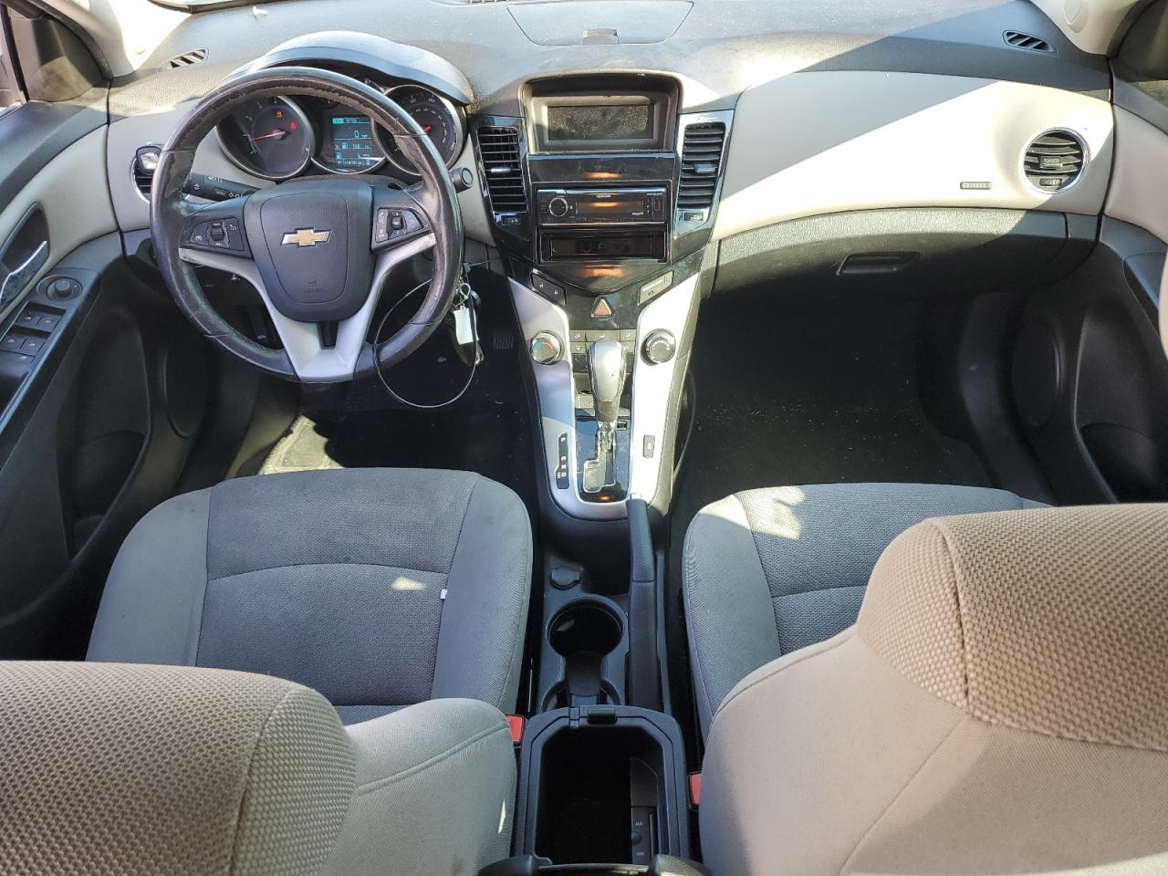 2014 Chevrolet Cruze - Image 8