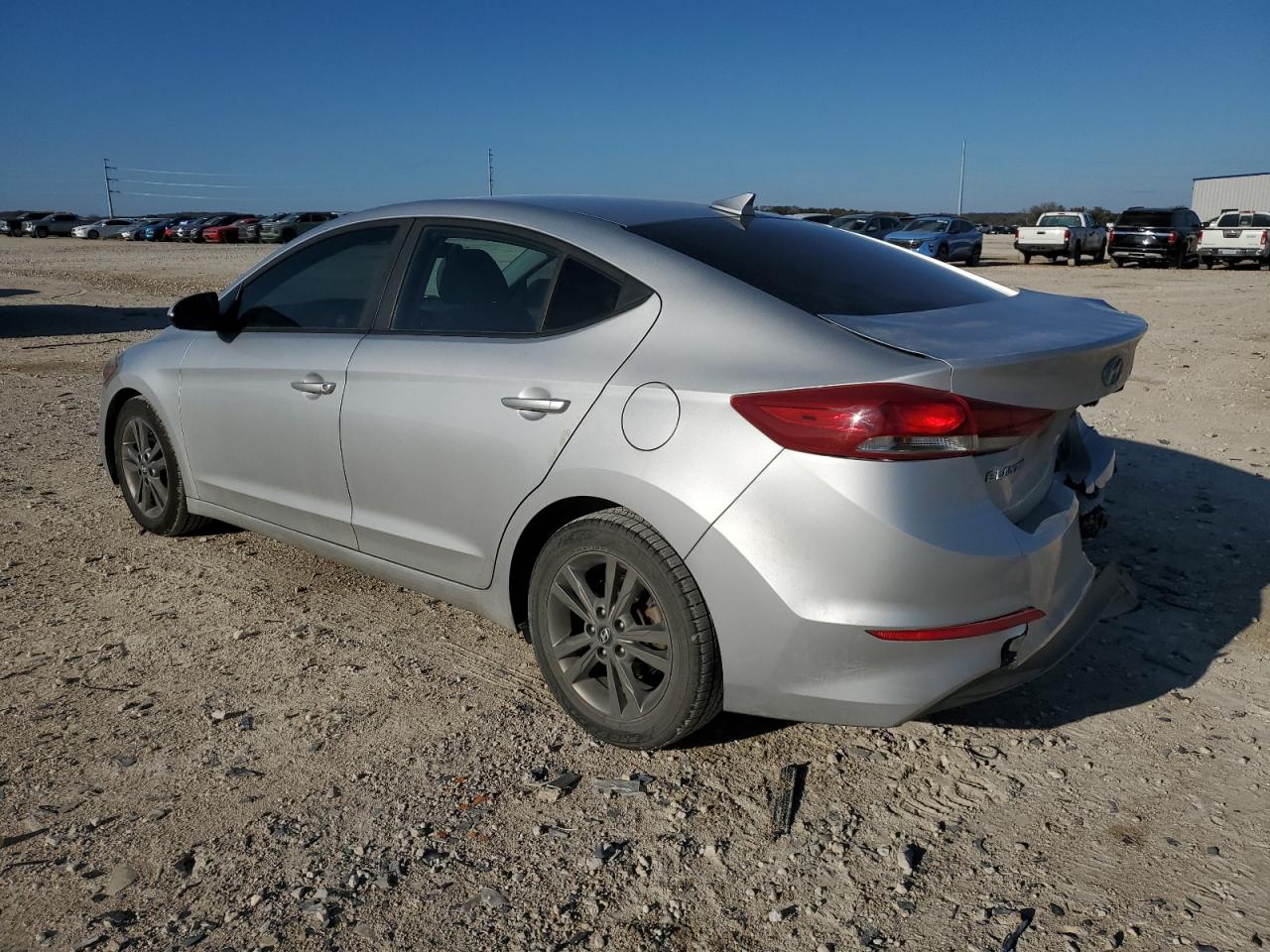 2018 Hyundai Elantra - Image 2