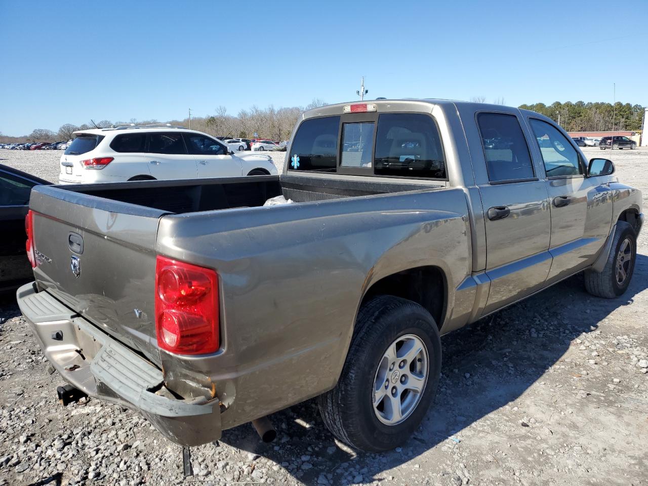 2007 Dodge Dakota - Image 3
