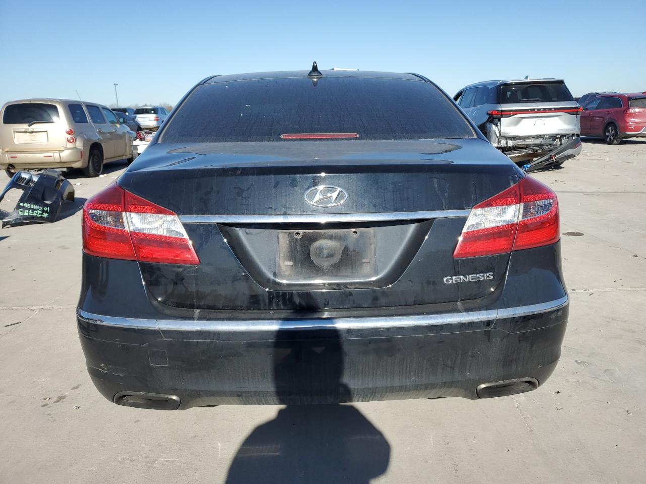 2014 Hyundai Genesis - Image 6
