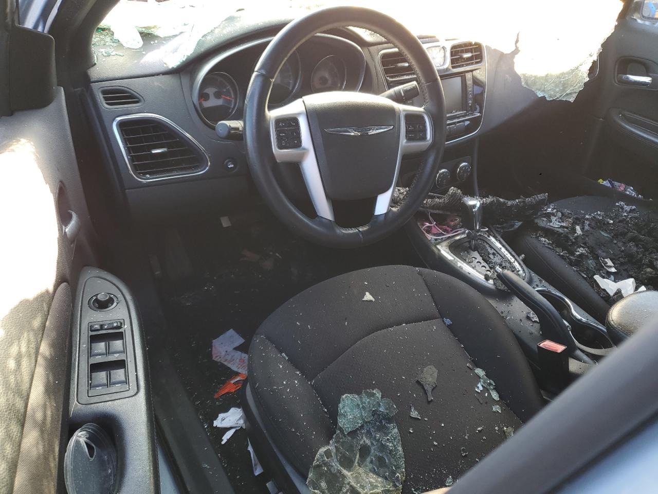 2013 Chrysler 200 - Image 8
