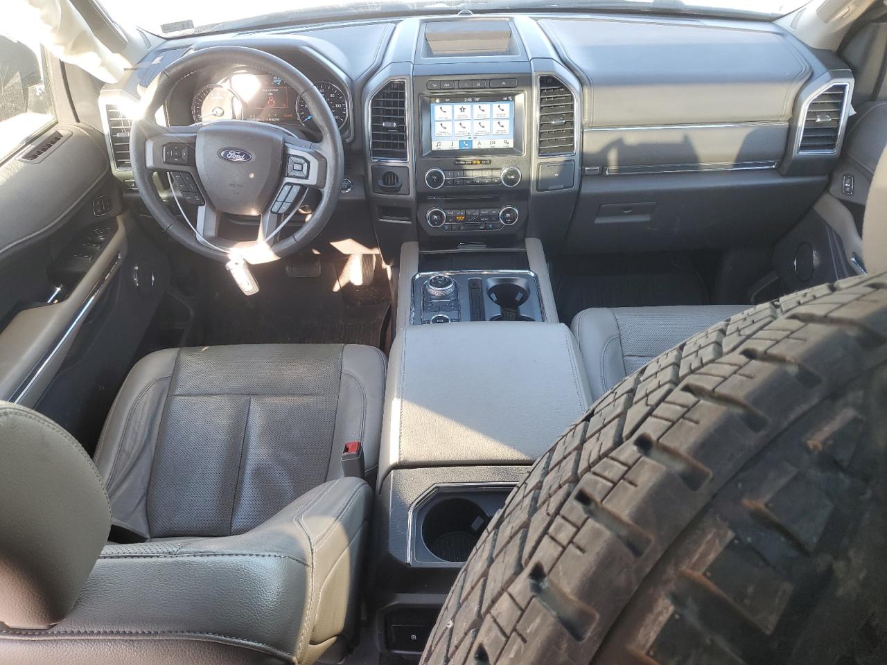 2018 Ford Expedition - Image 8