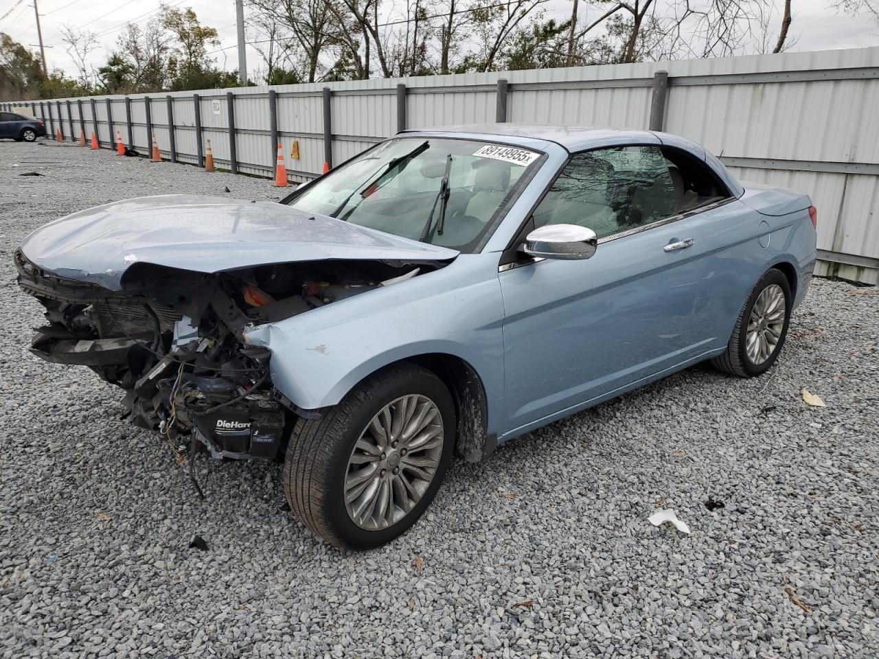 2013 Chrysler 200 - Image 1