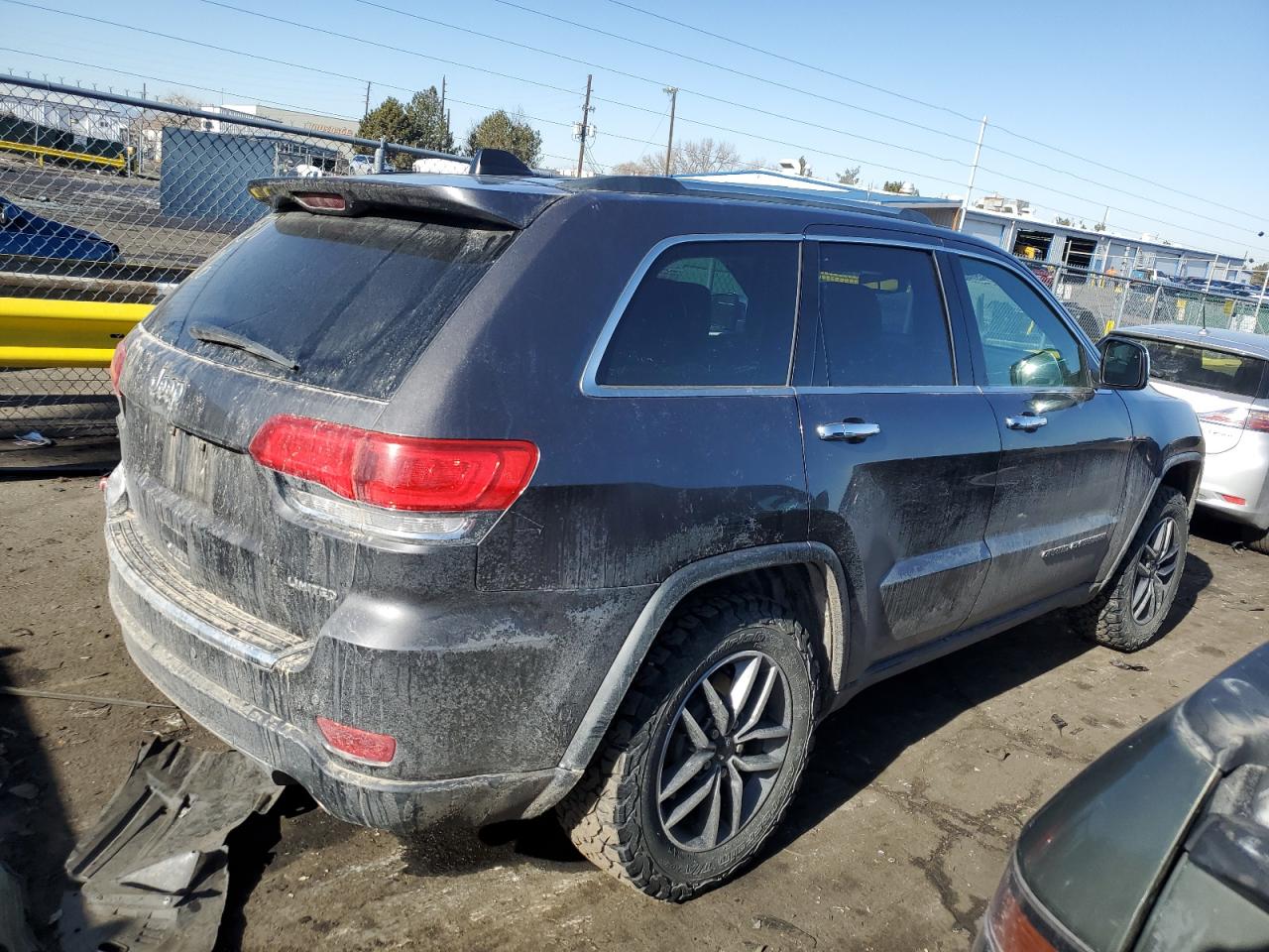 2019 Jeep Grand Cherokee - Image 3