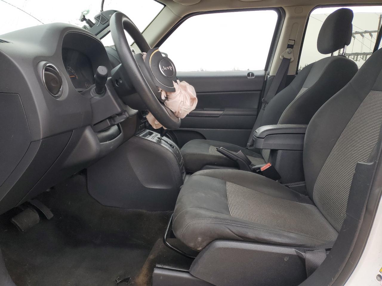 2016 Jeep Liberty (Patriot) - Image 7