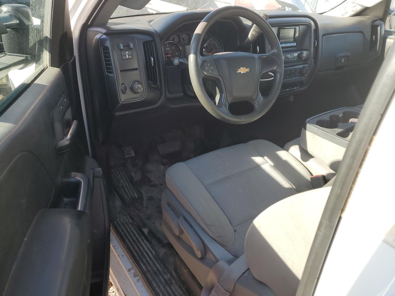2015 Chevrolet Silverado - Image 8