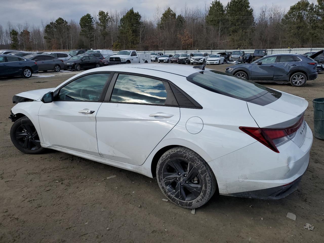 2021 Hyundai Elantra - Image 2