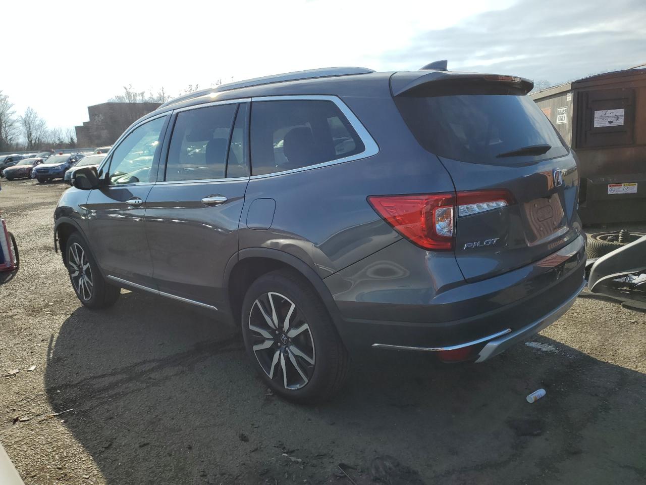 5FNYF6H90KB033821 2019 HONDA PILOT - Image 2