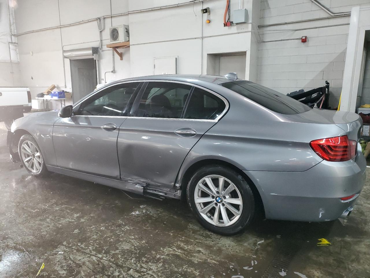 2014 BMW 5er - Image 2
