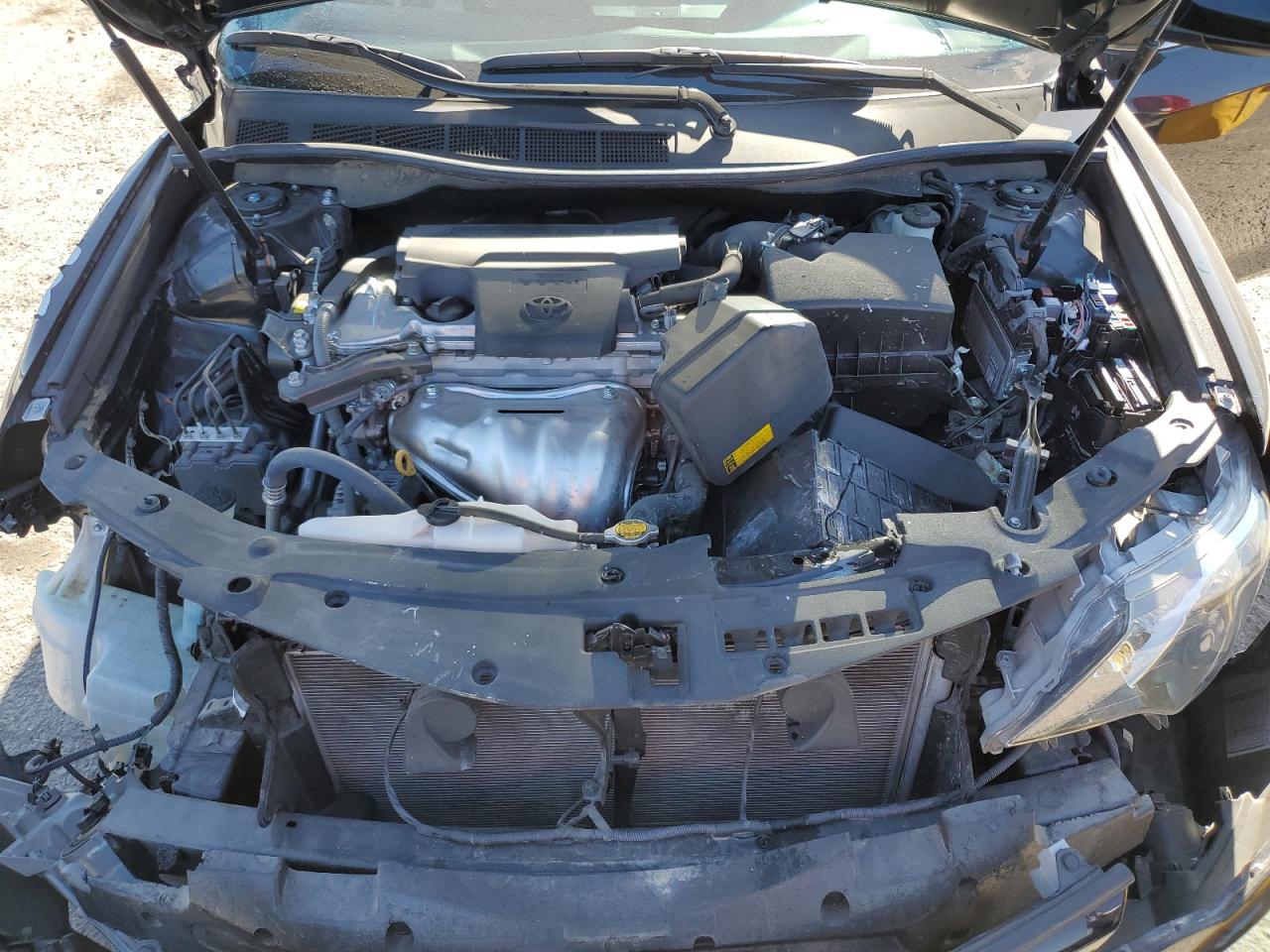 2013 Toyota Camry - Image 11