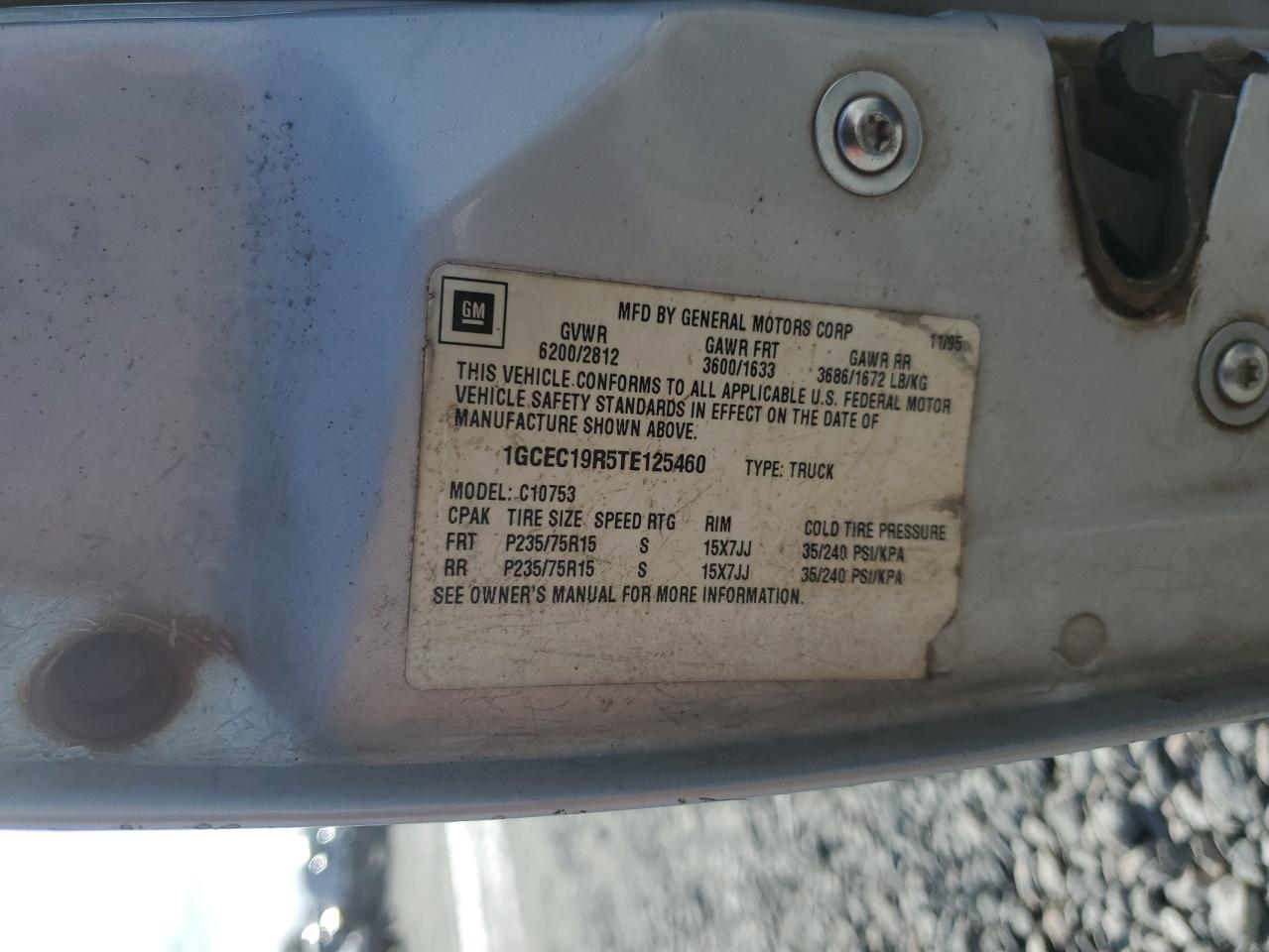 1996 Chevrolet GMT-400 - Image 12