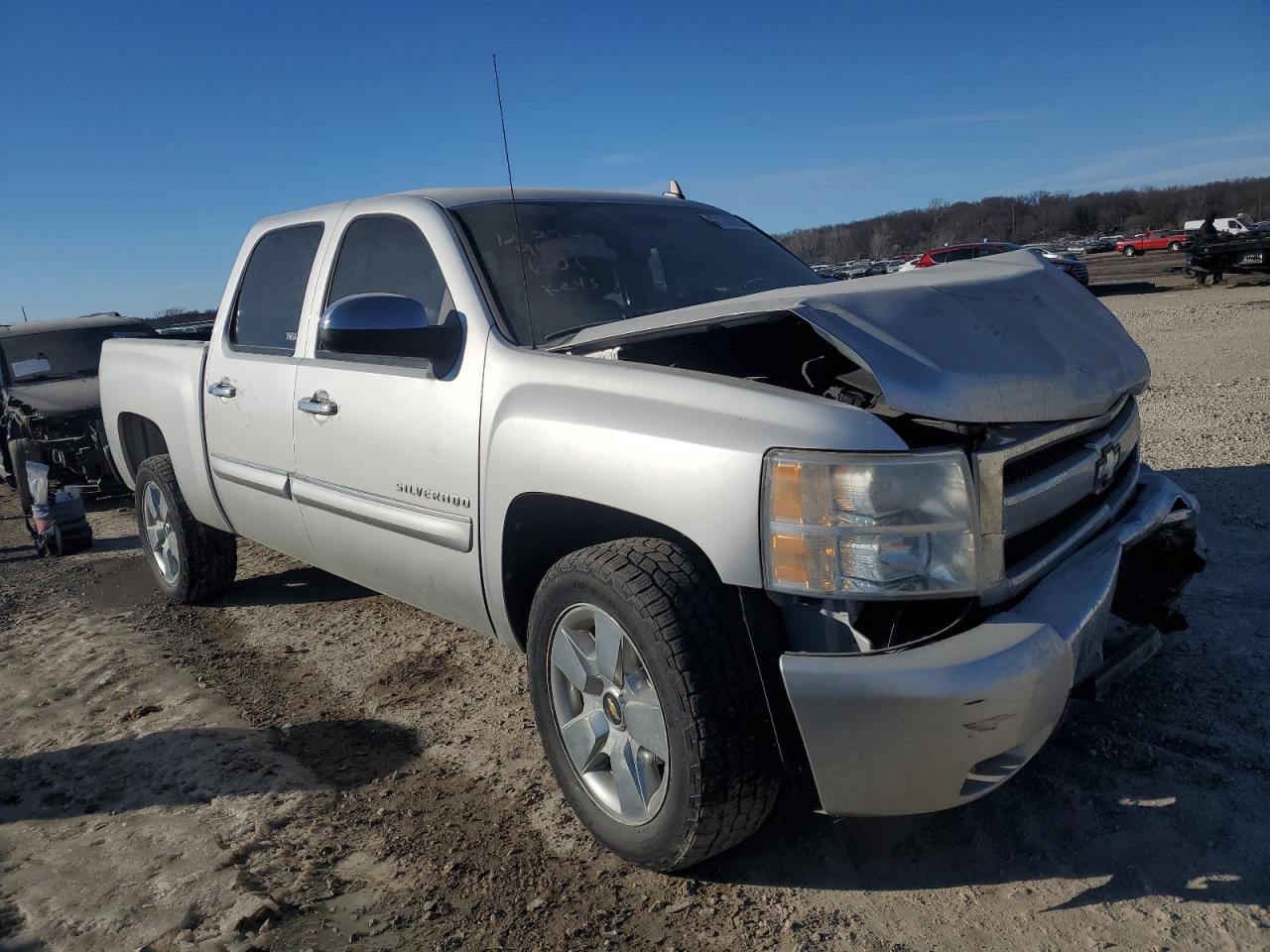 2011 Chevrolet Silverado - Image 4