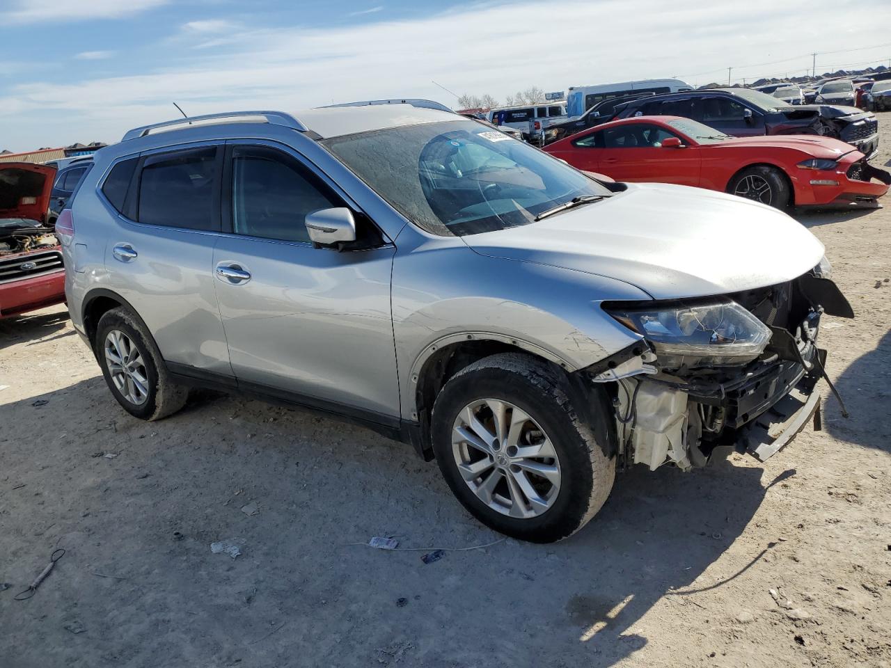 2016 Nissan Rogue - Image 4