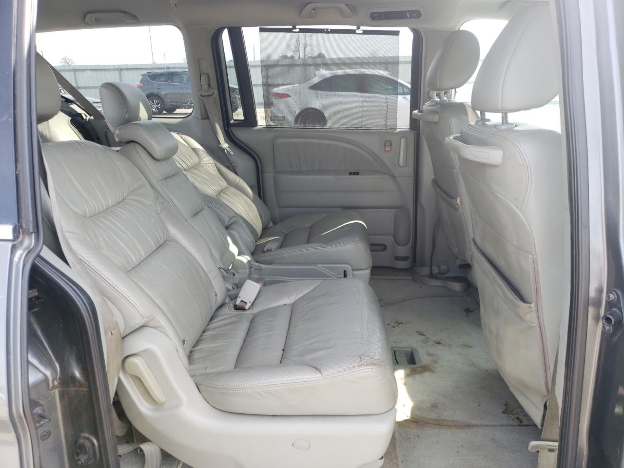 2008 Honda Odyssey - Image 11