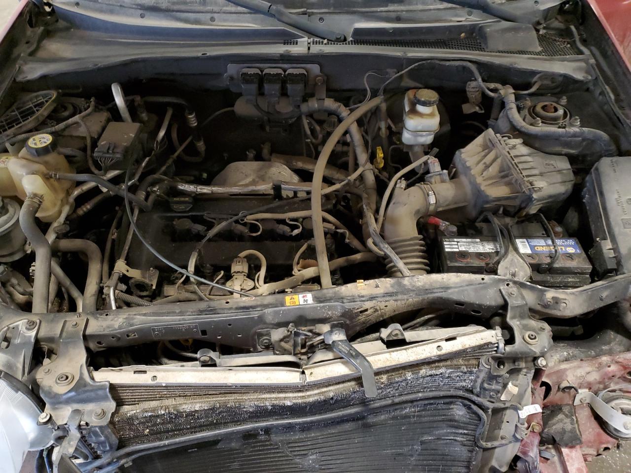 2005 Ford Escape - Image 12