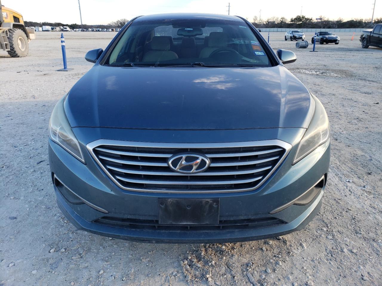 VIN 5NPE24AF9GH303849 2016 HYUNDAI SONATA no.5