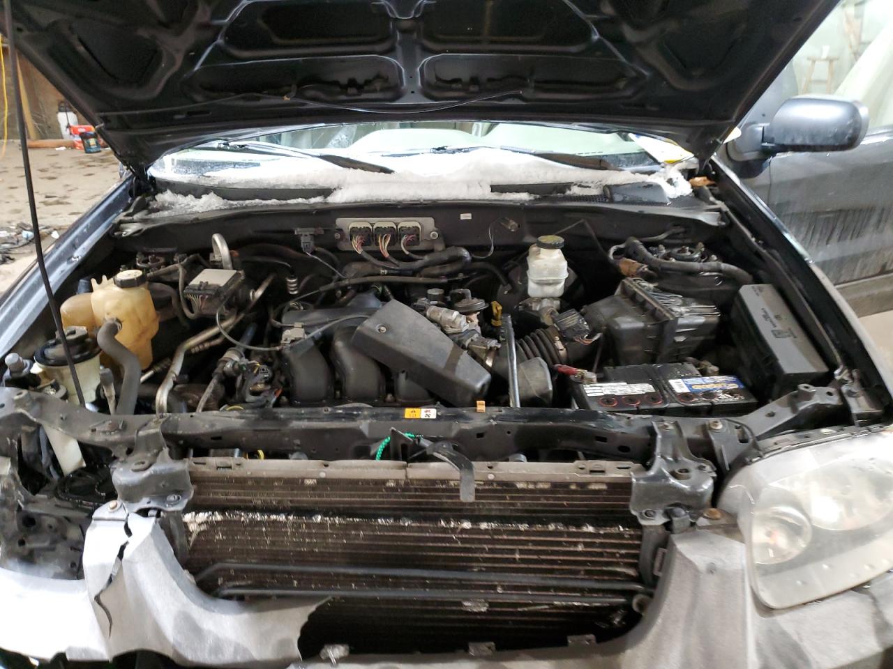 2006 Ford Escape - Image 12