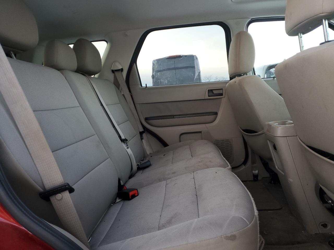 2011 Ford Escape - Image 12