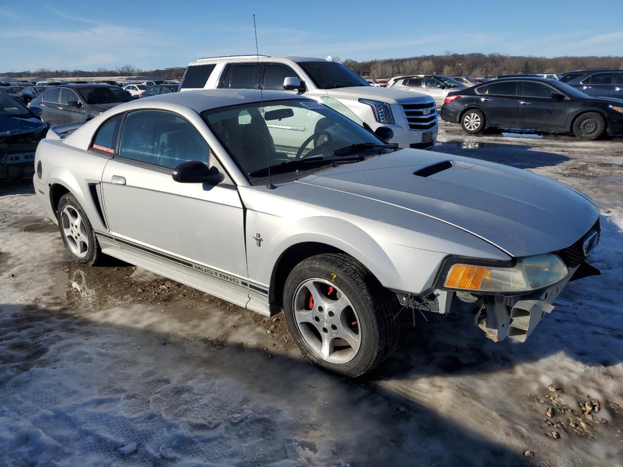 2000 Ford Mustang - Image 4