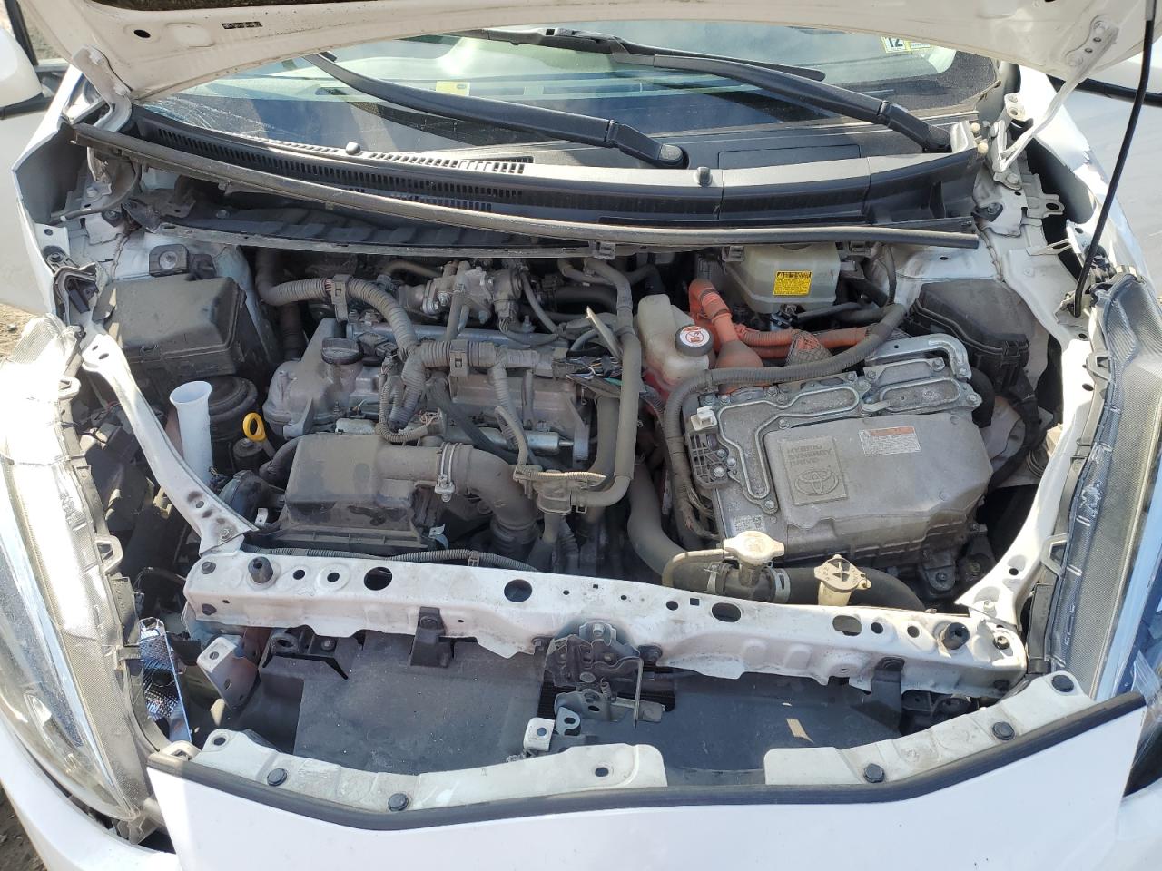 2018 Toyota Prius - Image 12
