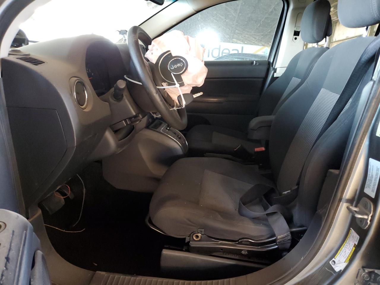2011 Jeep Compass - Image 7