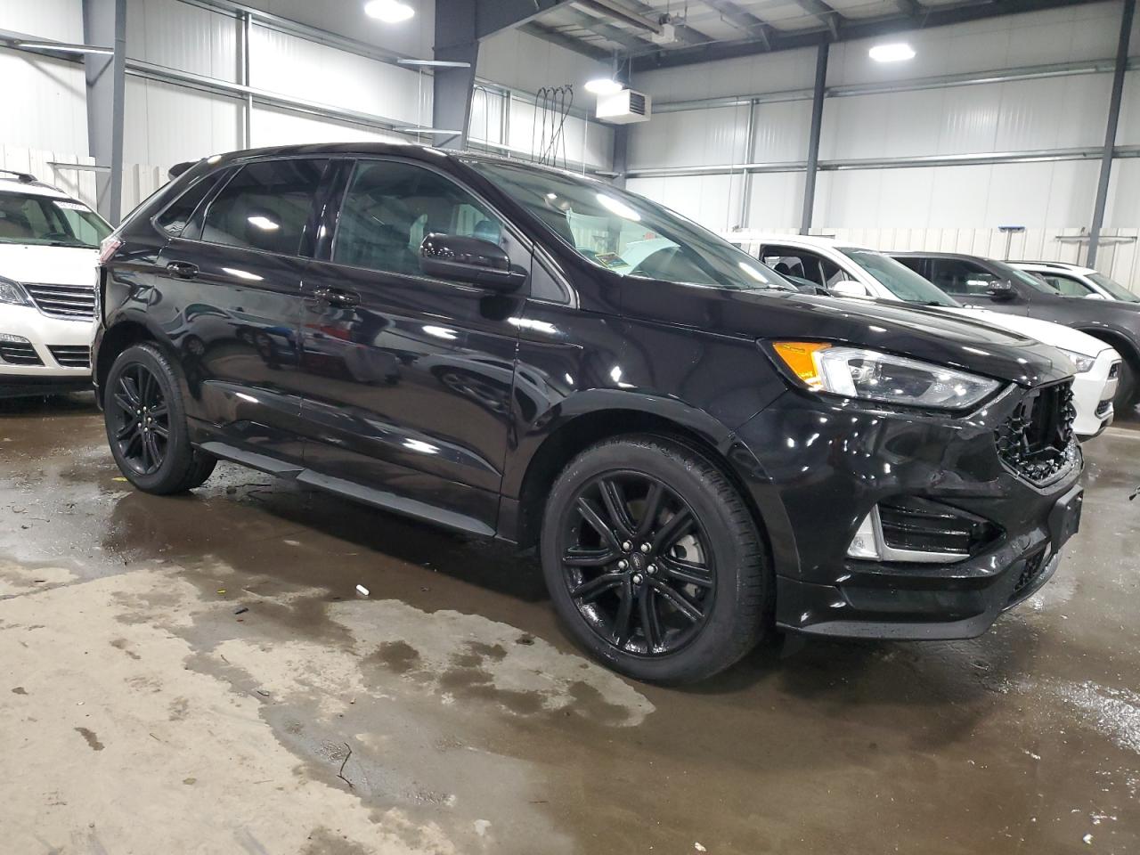 2021 Ford Edge - Image 4