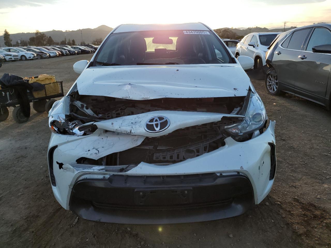 2017 Toyota Prius - Image 5