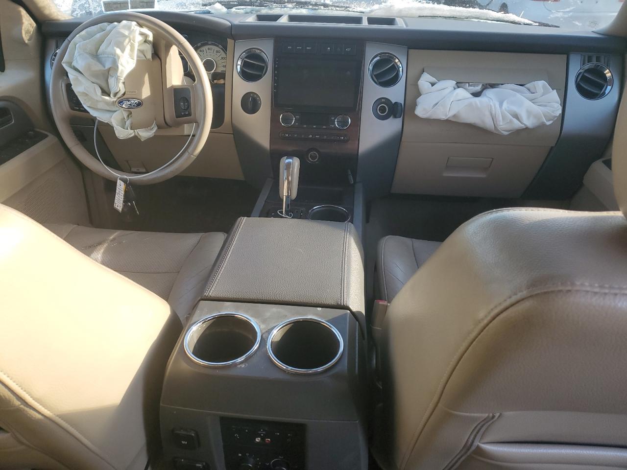 2011 Ford Expedition - Image 8