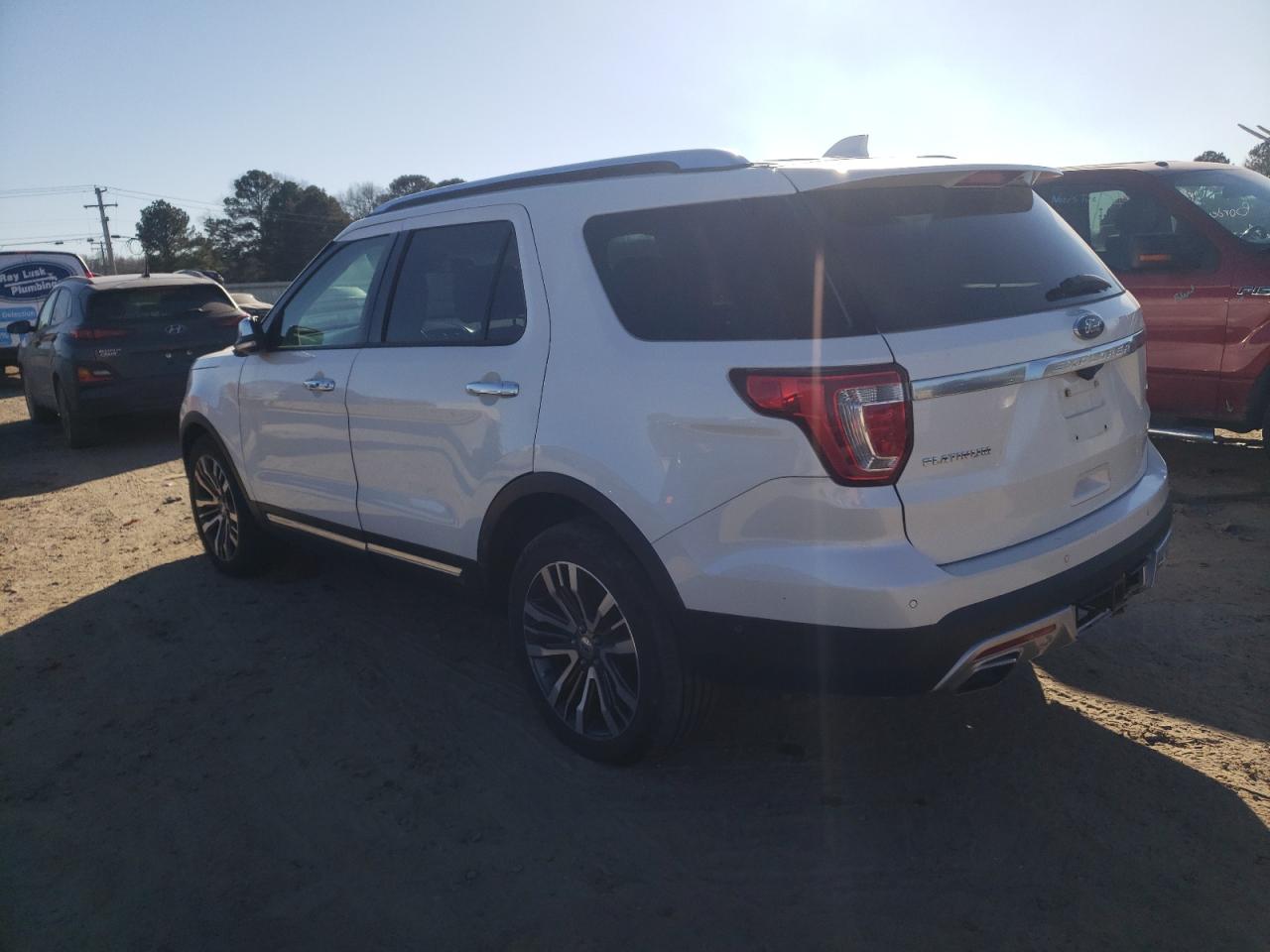 2016 Ford Explorer - Image 2
