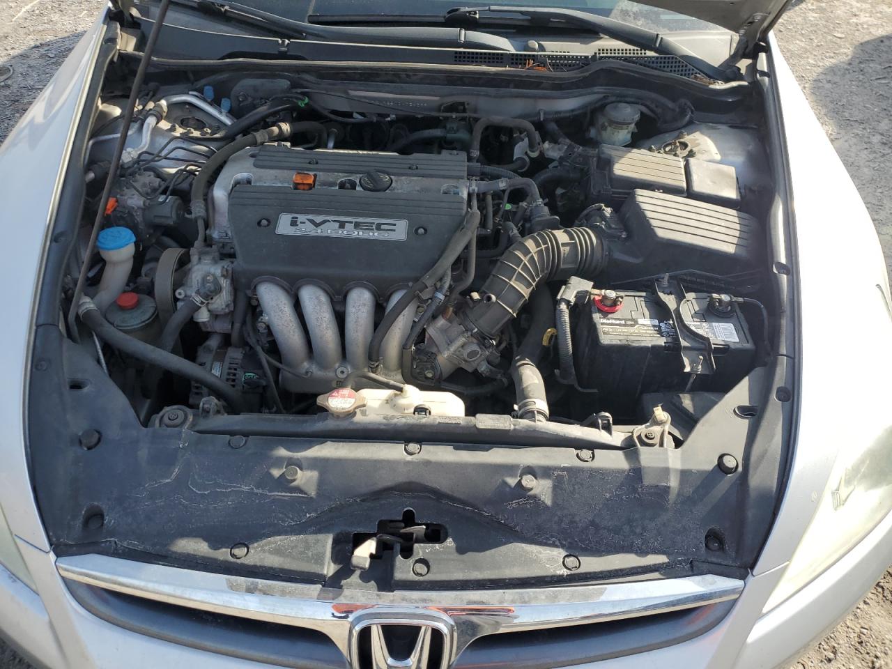 2006 Honda Accord - Image 11