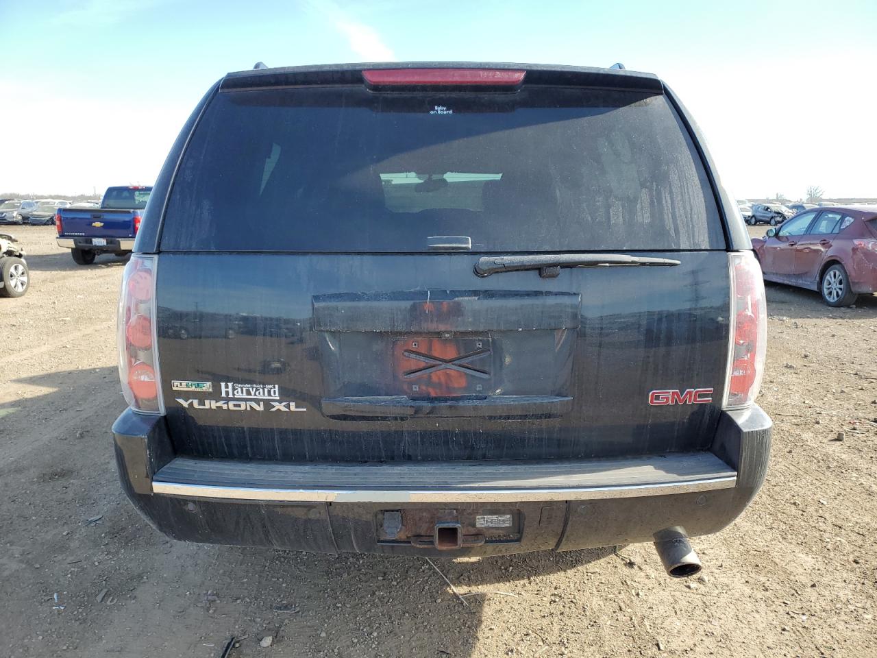 2011 GMC Yukon - Image 6