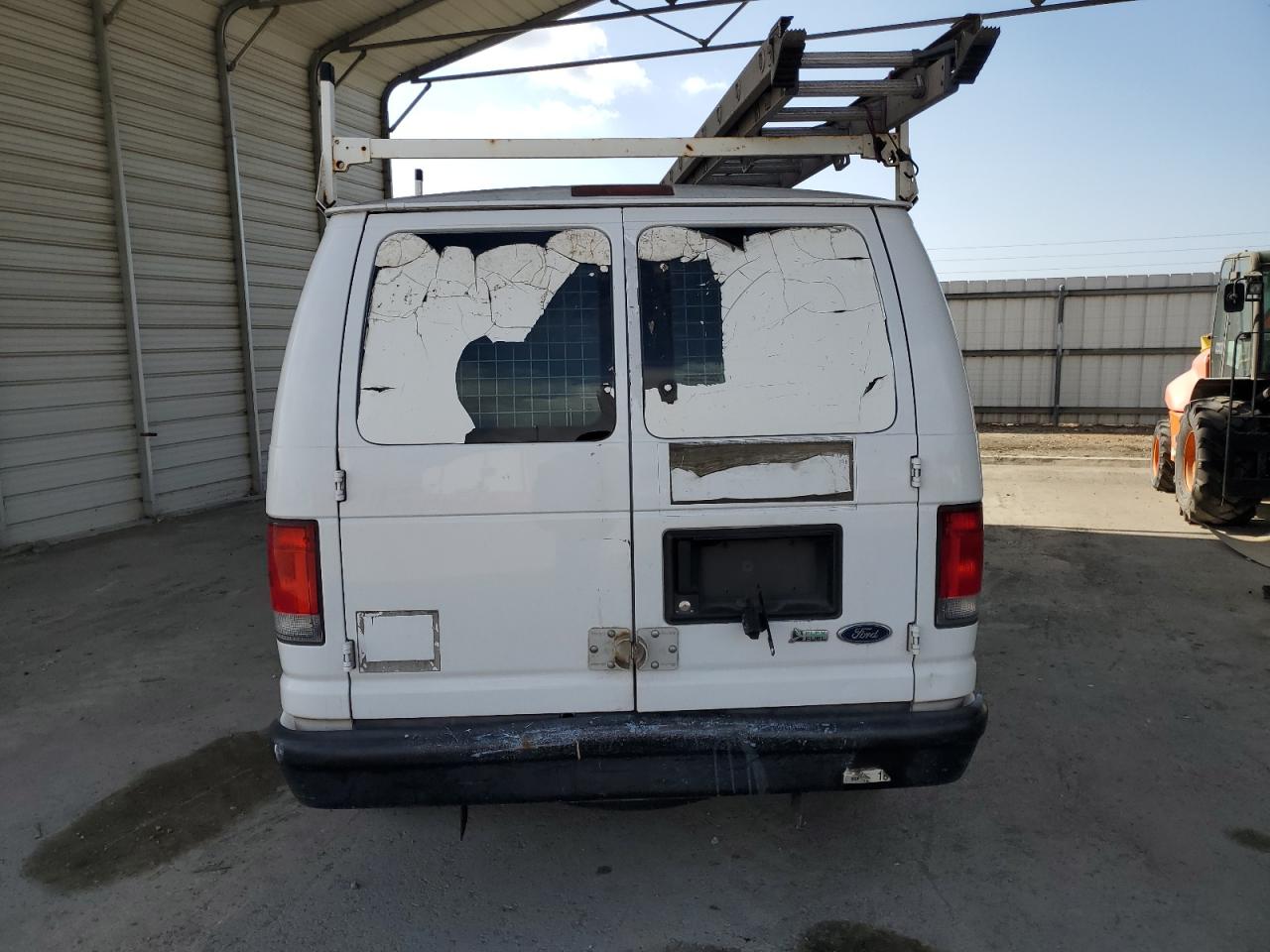2014 Ford Econoline - Image 6