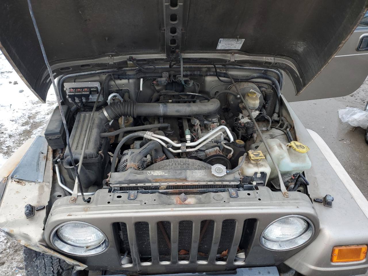 2005 Jeep Wrangler - Image 11