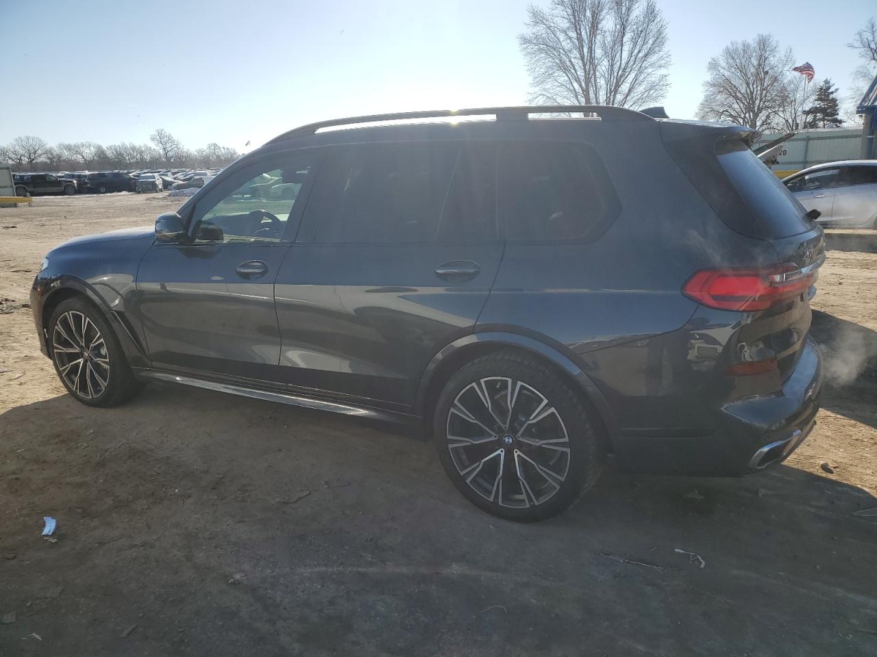 2019 BMW X7 - Image 2