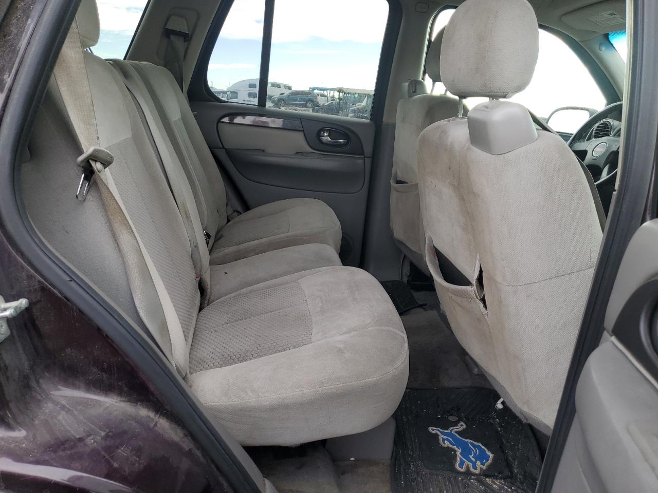 2008 GMC Envoy - Image 11