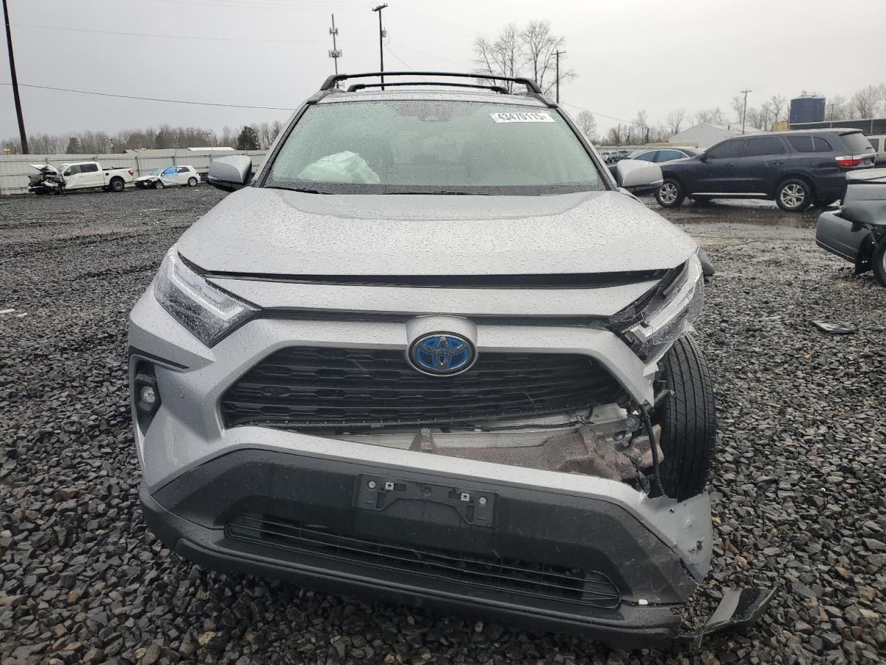 2024 Toyota RAV 4 - Image 5