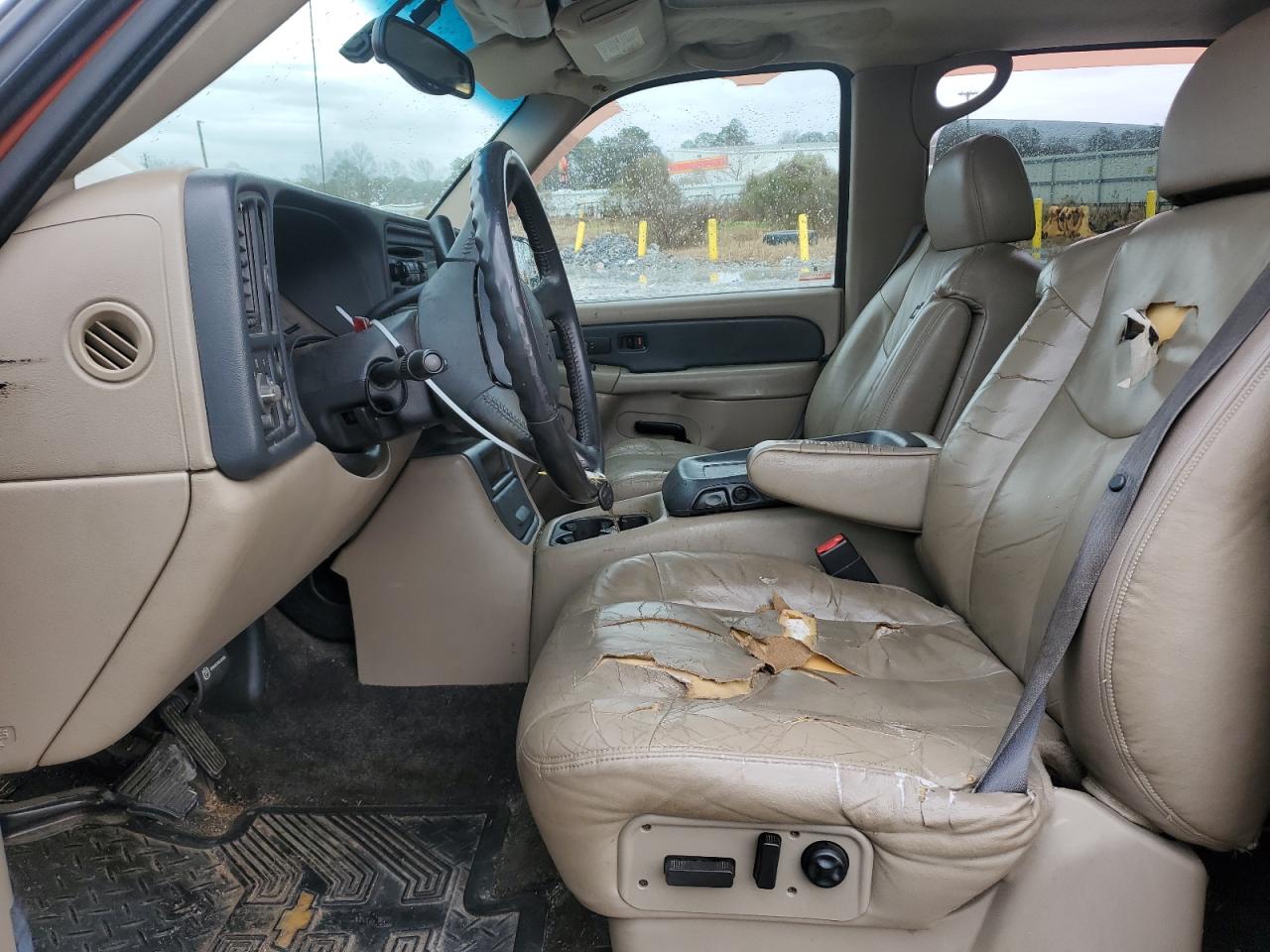 2002 Chevrolet Avalanche - Image 7