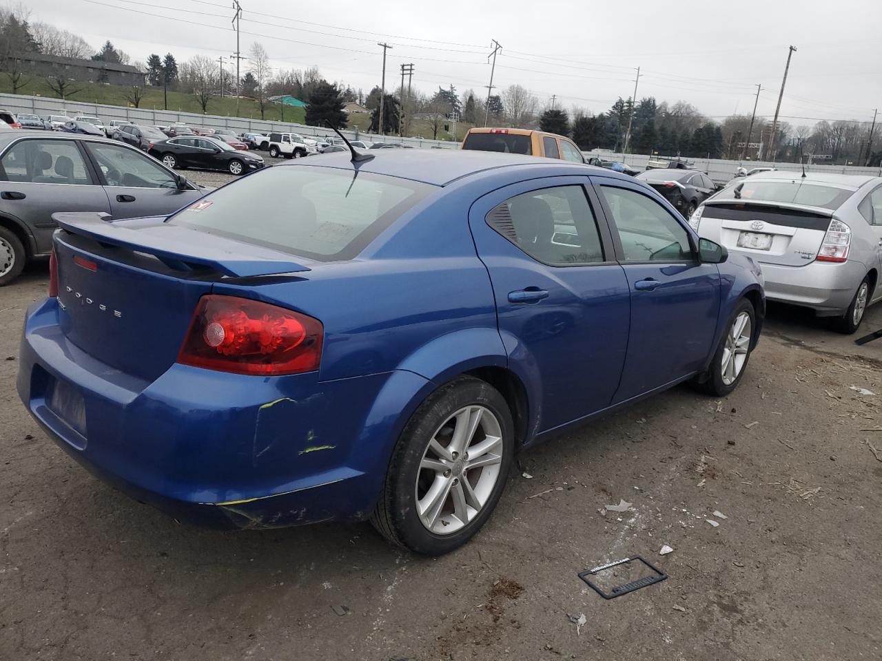 2013 Dodge Avenger - Image 3