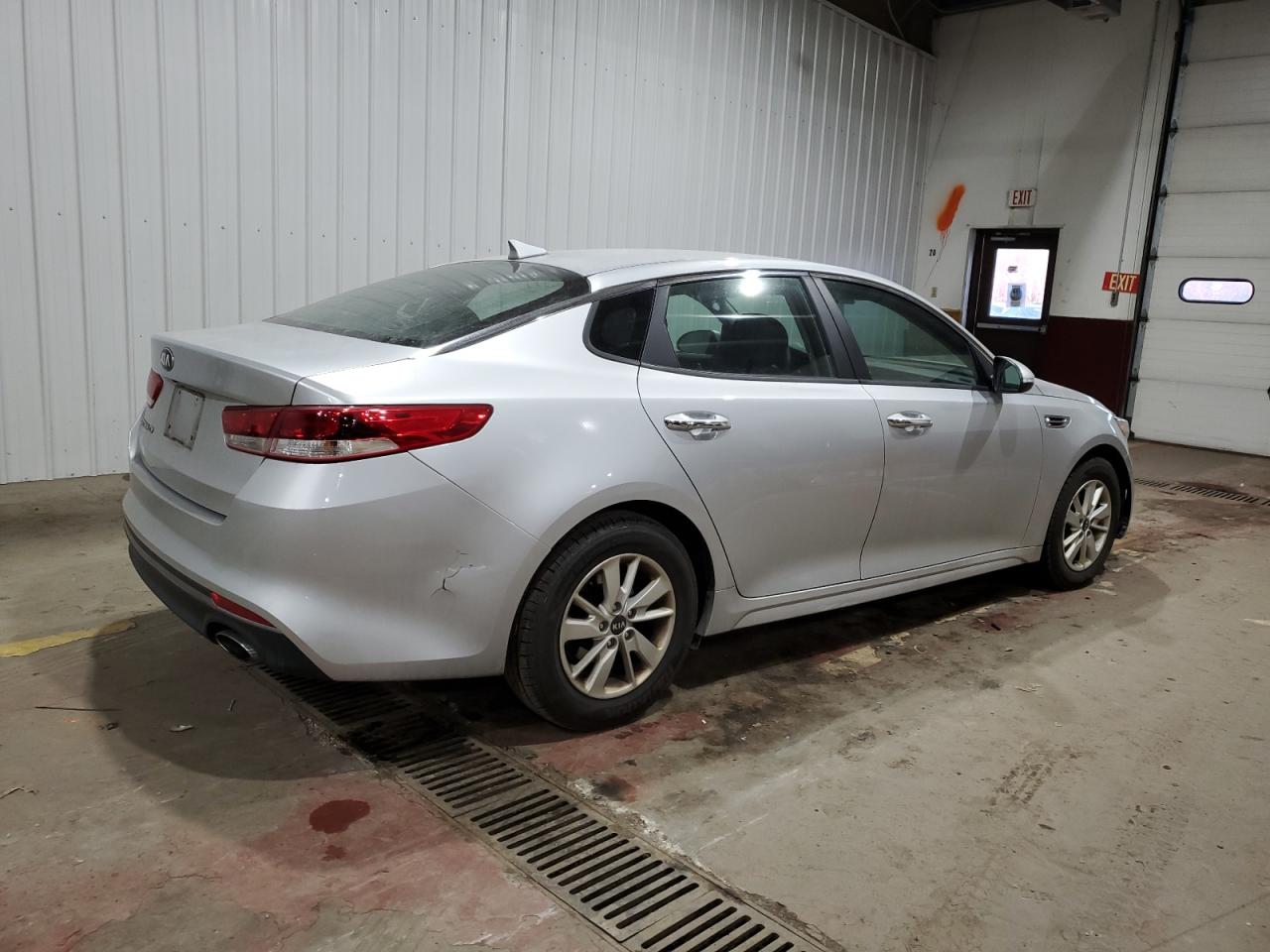 2016 Kia Optima - Image 3