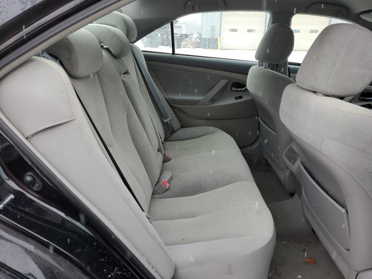 2009 Toyota Camry - Image 10