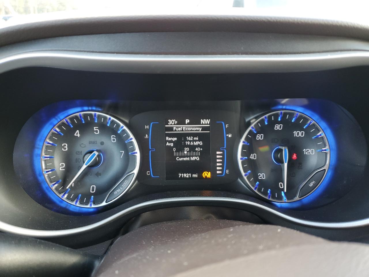 2020 Chrysler Pacifica - Image 9