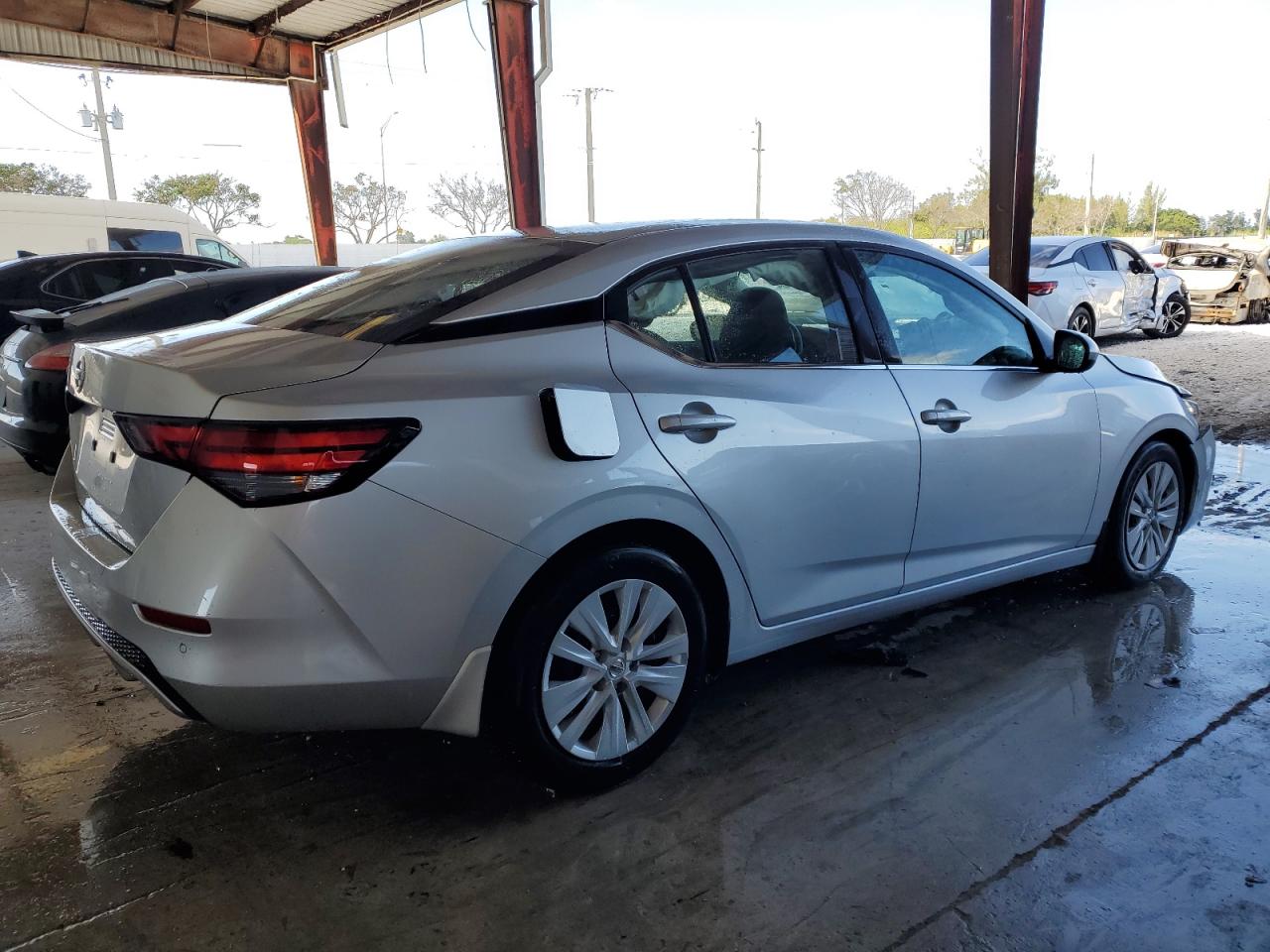 2021 Nissan Sentra - Image 3