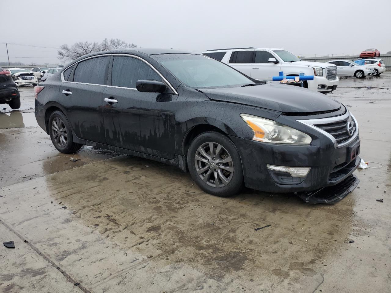 2015 Nissan Altima - Image 4
