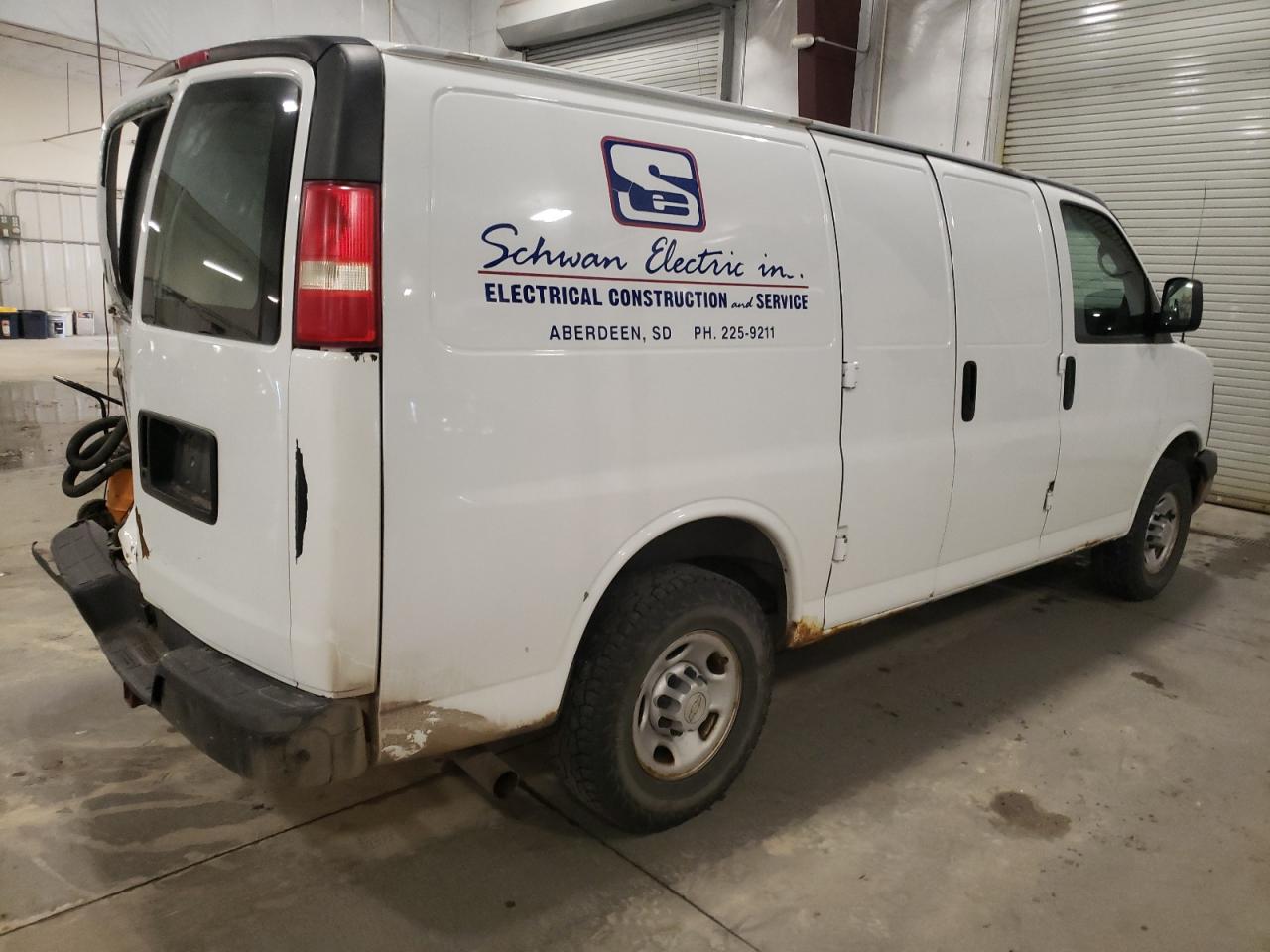 2007 Chevrolet Express - Image 3