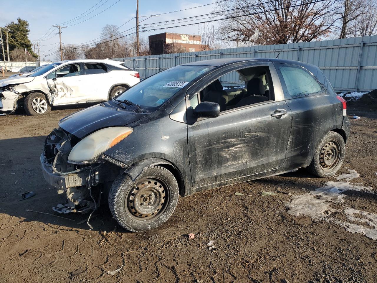 2009 Toyota Yaris - Image 1