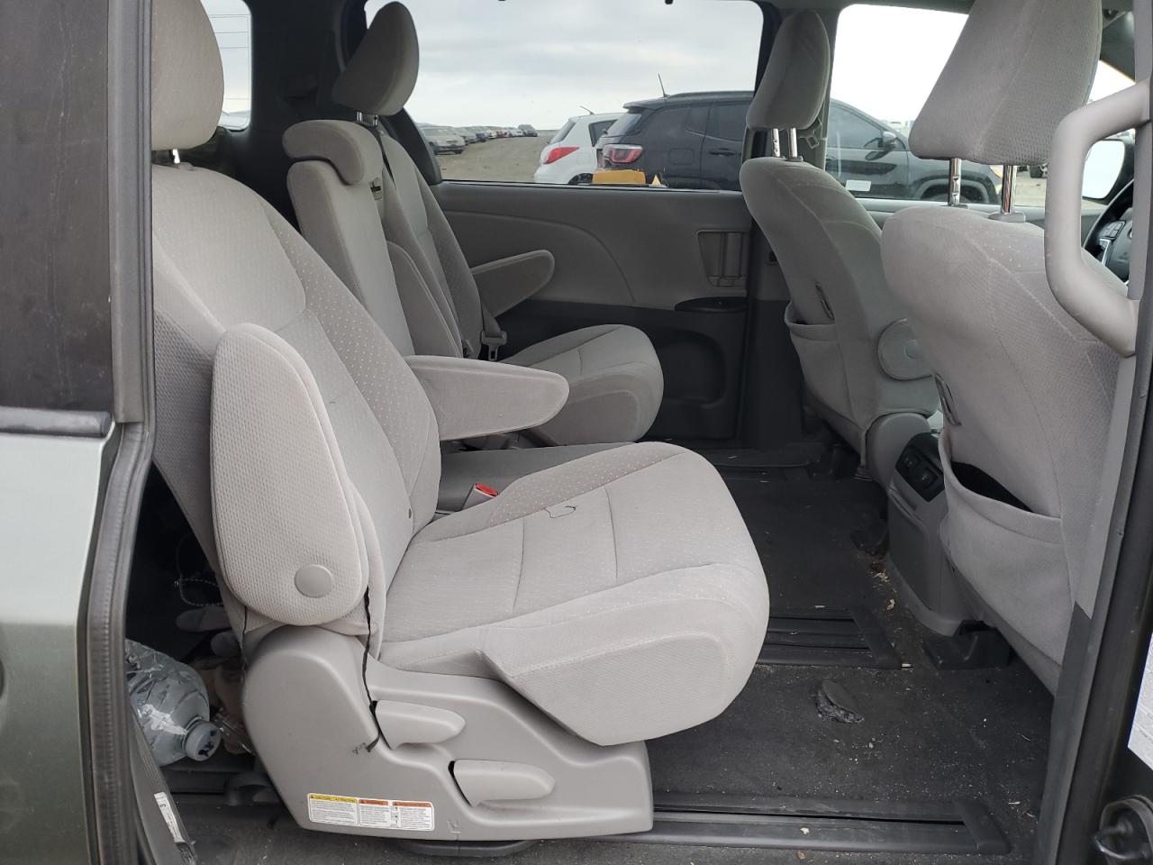 2018 Toyota Sienna - Image 11